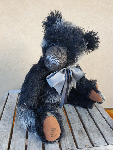 Charcoal, Robin Rive Bear, 40cm OOAK collectible black, grey string mohair teddy
