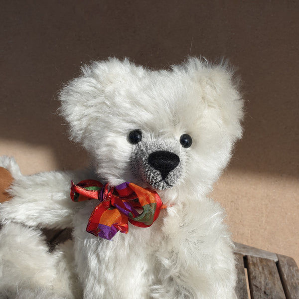 Snowy, 36cm OOAK soft, cuddly white mohair Robin Rive bear