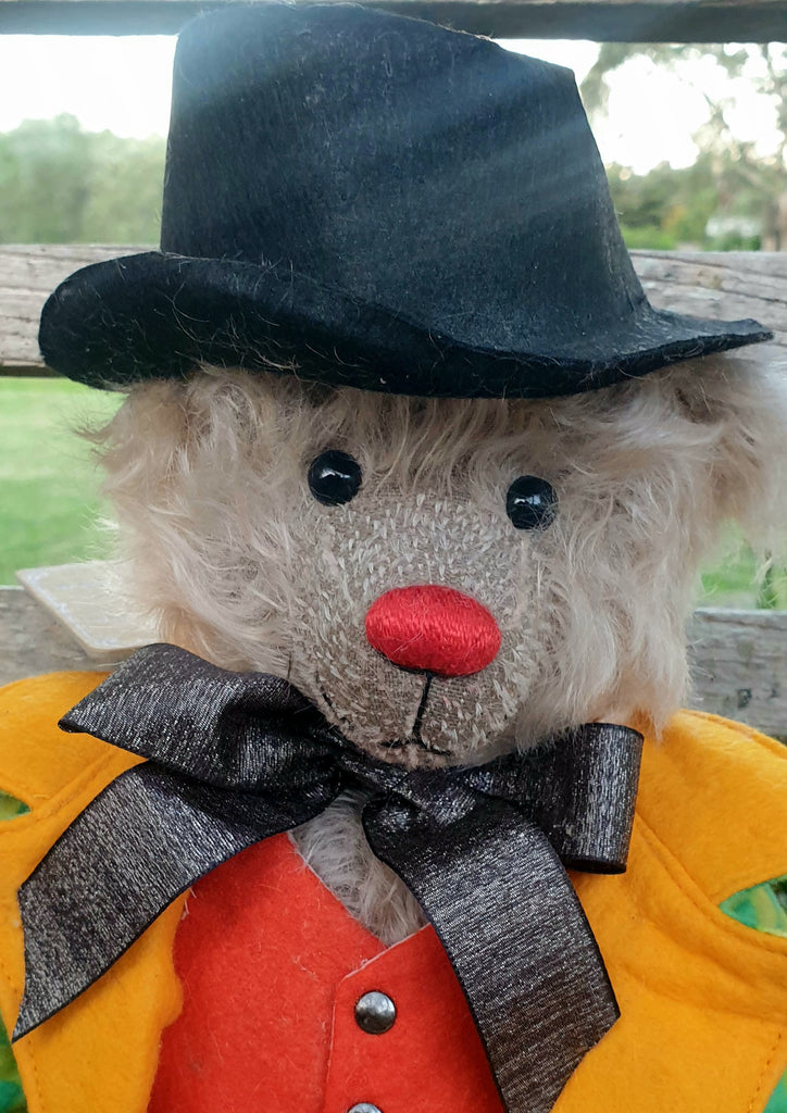 Clovis: 38cm ooak grey mohair bear, clown outfit