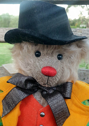 Clovis: 38cm ooak grey mohair bear, clown outfit
