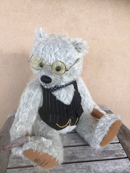 Sir Winston Churchill robin rive bear LE 200/200