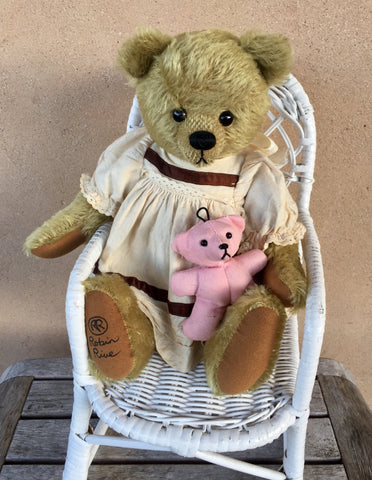 Hannah, 36cm collectible Robin Rive Bear, OOAK, calico dress