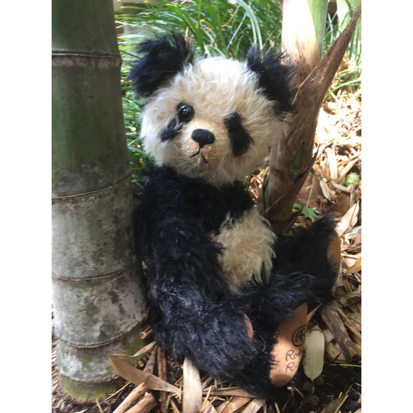 Isaac - KiwiCurio-Robin Rive-Teddy Bears-Limited Edition