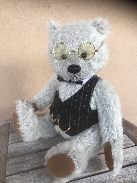 Sir Winston Churchill robin rive bear LE 200/200