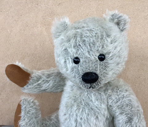 Bobby - KiwiCurio-Robin Rive-Teddy Bears-Limited Edition