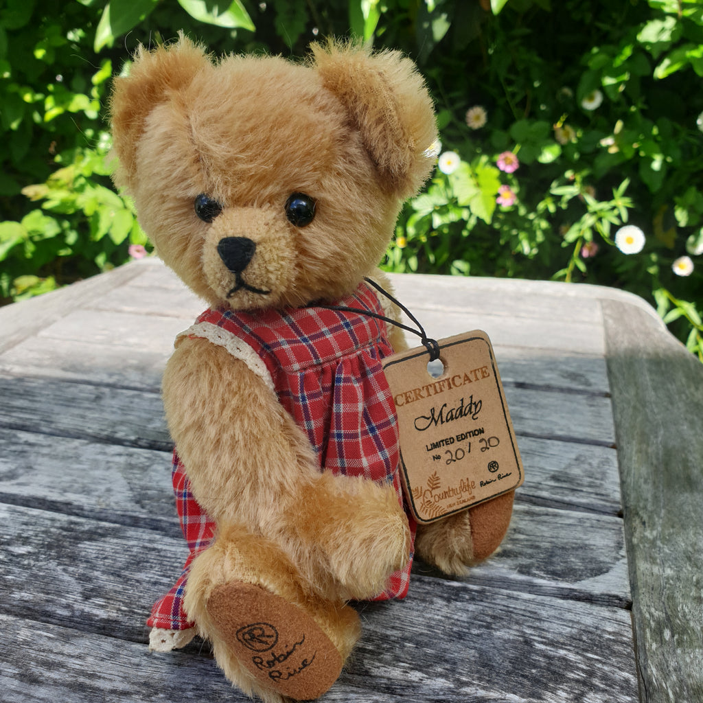 Maddy, Robin Rive bear, 25cm OOAK short golden mohair collectible teddy,