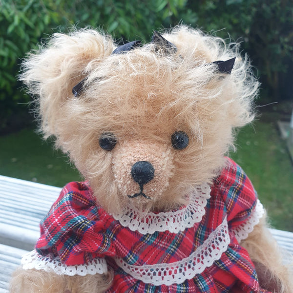 Little Jeannie, ooak Robin Rive Bear, 20cm  collectible teddy,red cotton dress