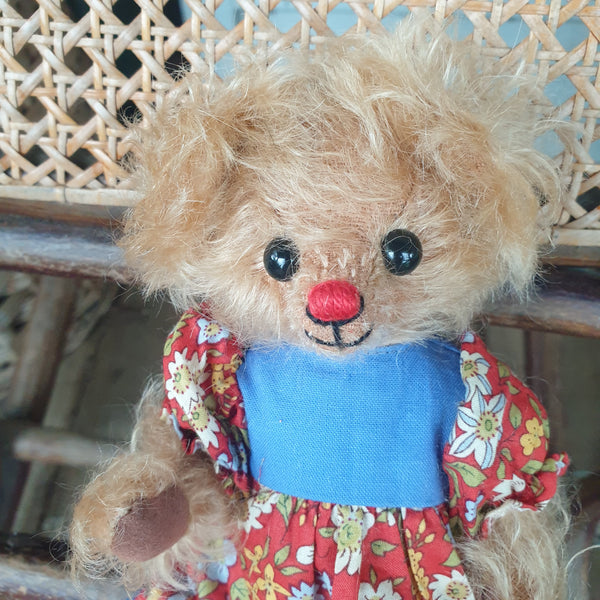 Cutie Pie, 18cm OOAK Robin Rive bear, wild hair, red nose