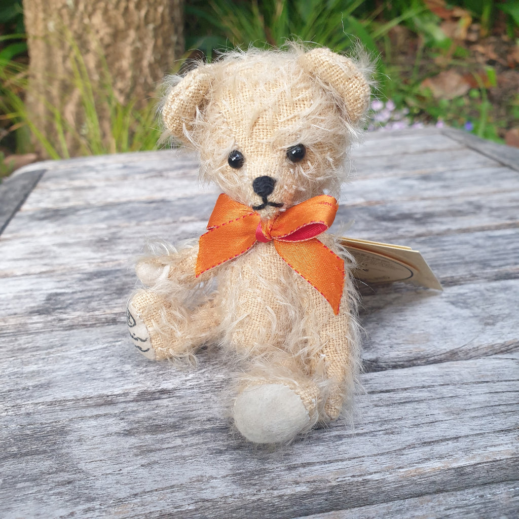 Jubilee Jonquil, 15cm, 2003 special limited edition