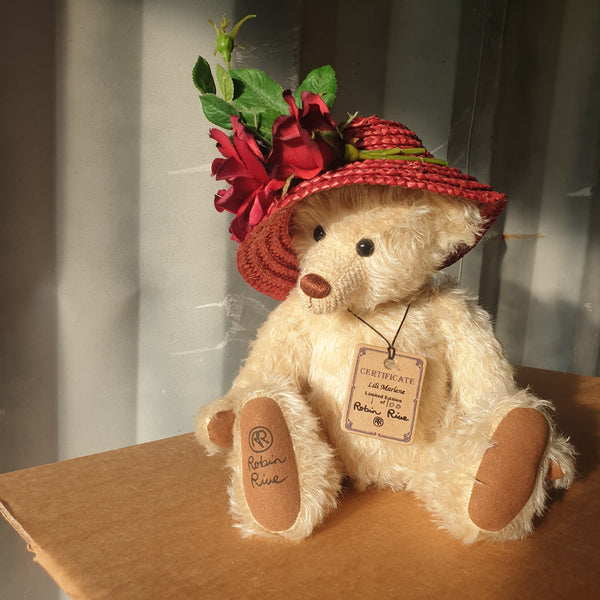 Lili Marlene, 29cm, pale straw distressed mohair, straw hat LE 1/100