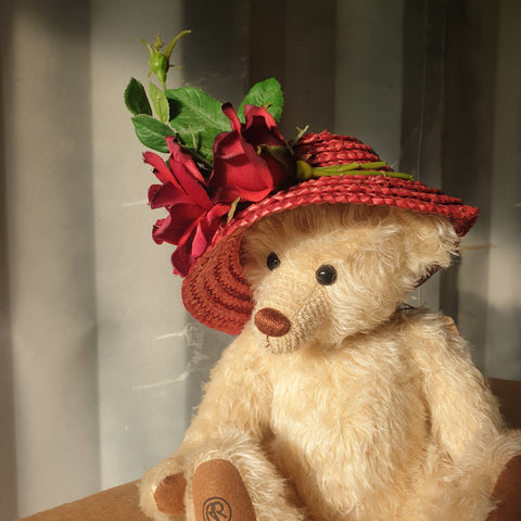 Lili Marlene, 29cm, pale straw distressed mohair, straw hat LE 1/100