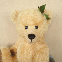 Audrey, 43cm Robin Rive bear, OOAK pale mohair collectible teddy