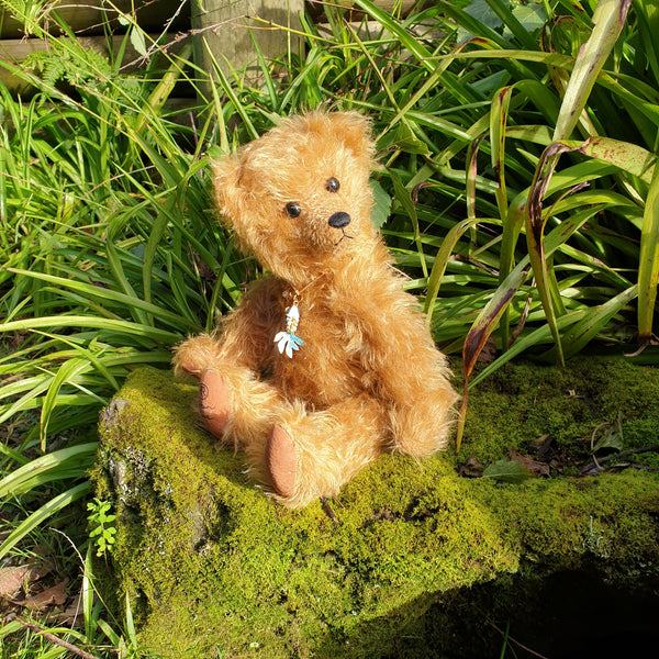 Greta, 34cm OOAK long caramel mohair, Robin Rive collectible teddy