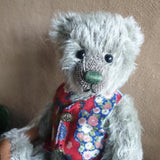 Patrick, Robin Rive Bear, 28cm OOAK collectible sage green mohair teddy with floral hat