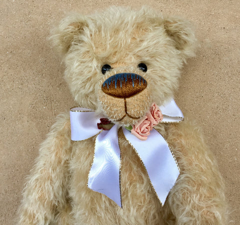 Rosamund - KiwiCurio-Robin Rive-Teddy Bears-Limited Edition